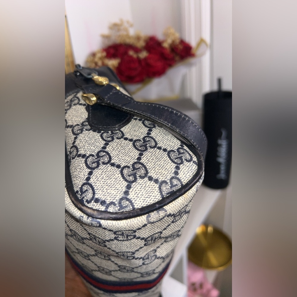 Gucci Gray Suede Interior Crossbody - Picture 8 of 12